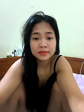 Lynly k2 online show from 04-19-26, 12:59