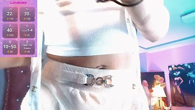 Snapshot of AnnaRouseQueen chatting on 12-01-25, 04:28 AnnaRouseQueen online show from 12-01-25, 04:28