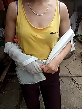 Lynn-122 online show from 04-07-26, 10:59