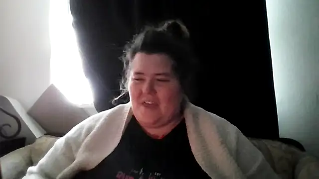 Snapshot of mayflower420 chatting on 03-21-26, 04:21 mayflower420 online show from 03-21-26, 04:21