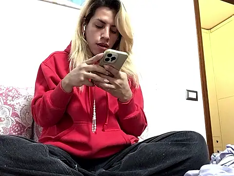 ESTRELLABERECHUCKY online show from 01-16-26, 04:11