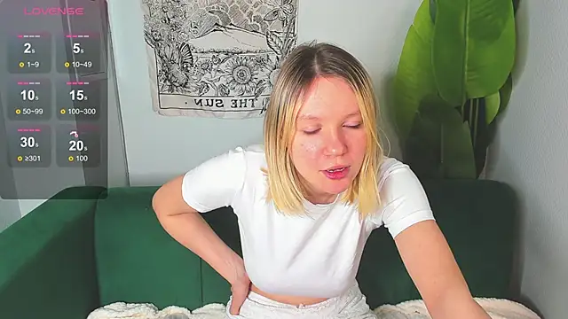 Monisees online show from 12-14-25, 02:17