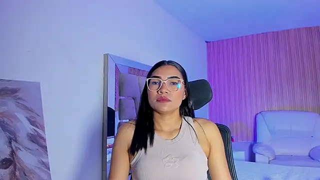 katemooss  online show from 11-16-25, 12:22