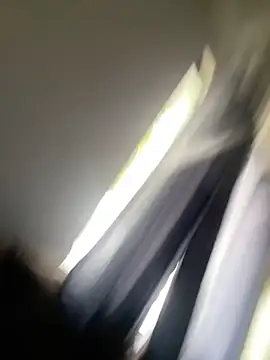 Snapshot of carolinn3 chatting on 11-13-25, 04:50 carolinn3 online show from 11-13-25, 04:50