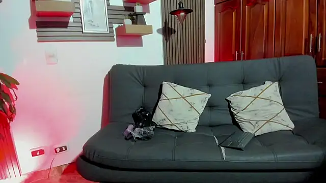 Snapshot of Melany_27 chatting on 12-04-25, 02:26 Melany 27 online show from 12-04-25, 02:26