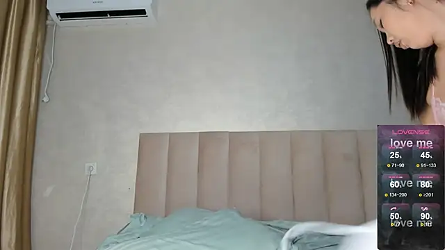 Snapshot of kimsoyeonn chatting on 11-18-25, 10:03 kimsoyeonn online show from 11-18-25, 10:03