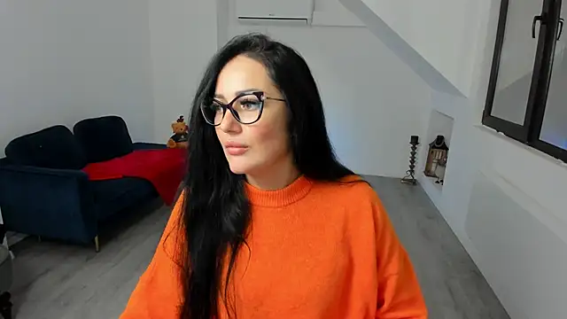 AnyaEvy online show from 12-17-25, 05:02