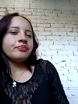 Chloe 2-4 online show from 11-08-25, 09:46