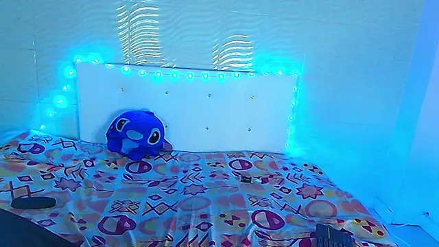 CurlyAliccia  online show from 11-14-25, 11:46