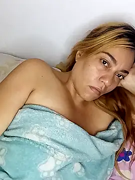 xXAndreyAndMariaXx online show from 12-21-25, 11:01