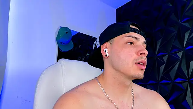 Maxwell Dupont online show from 11-27-25, 07:16