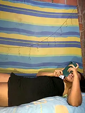 ArianandMichael online show from 11-08-25, 12:44