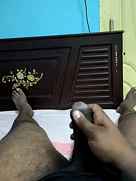 Touchmehotbitch online show from 04-26-26, 12:30