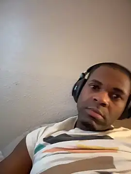 CrookedBeaut online show from 01-14-26, 05:40