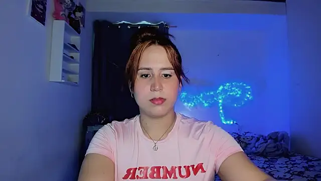 Sofiababyy online show from 07-17-26, 06:13