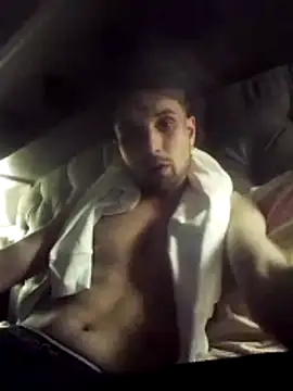 Snapshot of Riccgabr chatting on 03-11-26, 01:22 Riccgabr online show from 03-11-26, 01:22