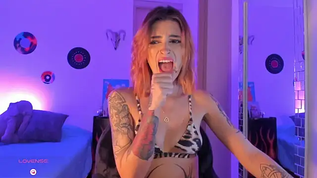 Snapshot of rotwallace chatting on 01-17-26, 11:08 rotwallace online show from 01-17-26, 11:08