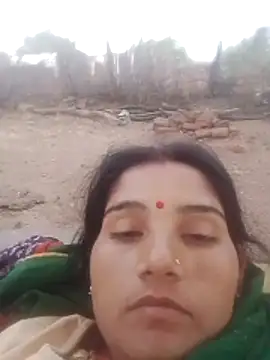 Snapshot of Seema_ji12 chatting on 05-22-26, 11:54 Seema ji12 online show from 05-22-26, 11:54
