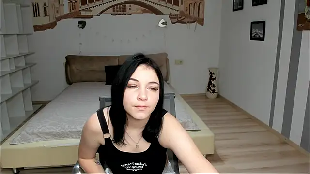 Snapshot of DianaOlsens chatting on 11-11-25, 01:55 DianaOlsens online show from 11-11-25, 01:55