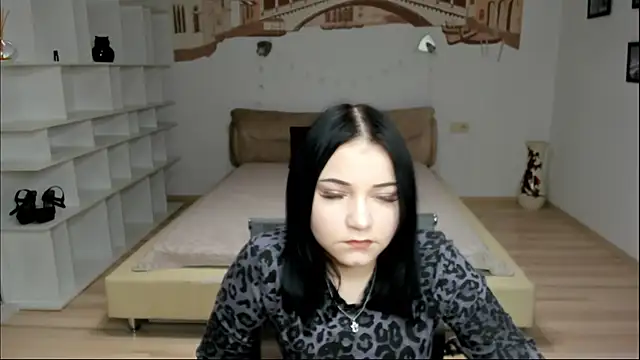 Snapshot of DianaOlsens chatting on 11-17-25, 12:11 DianaOlsens online show from 11-17-25, 12:11