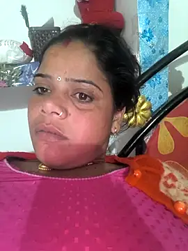 Hot suini online show from 01-11-26, 06:02