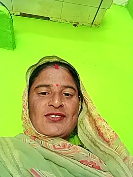 Snapshot of Quin_love143 chatting on 11-11-25, 10:37 Quin love143 online show from 11-11-25, 10:37