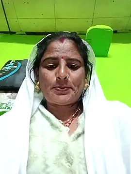 Snapshot of Quin_love143 chatting on 11-18-25, 10:47 Quin love143 online show from 11-18-25, 10:47