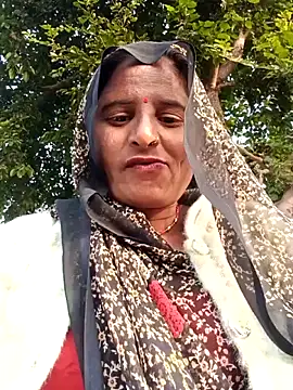 Snapshot of Quin_love143 chatting on 11-26-25, 10:27 Quin love143 online show from 11-26-25, 10:27