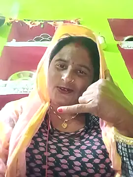 Snapshot of Quin_love143 chatting on 11-29-25, 03:37 Quin love143 online show from 11-29-25, 03:37