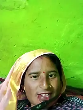 Snapshot of Quin_love143 chatting on 11-30-25, 06:28 Quin love143 online show from 11-30-25, 06:28