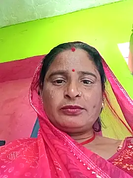 Snapshot of Quin_love143 chatting on 12-17-25, 06:30 Quin love143 online show from 12-17-25, 06:30