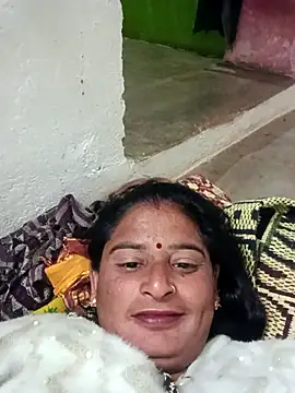 Snapshot of Quin_love143 chatting on 01-06-26, 12:14 Quin love143 online show from 01-06-26, 12:14