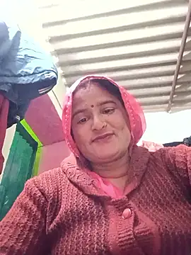 Snapshot of Quin_love143 chatting on 01-13-26, 11:21 Quin love143 online show from 01-13-26, 11:21