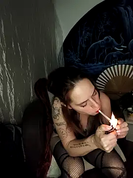 Snapshot of MickNanaa chatting on 02-17-26, 05:37 MickNanaa online show from 02-17-26, 05:37