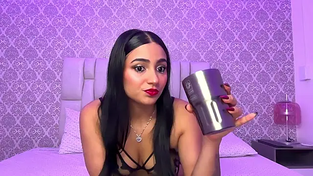 Ashlyrouxx online show from 06-05-26, 10:04