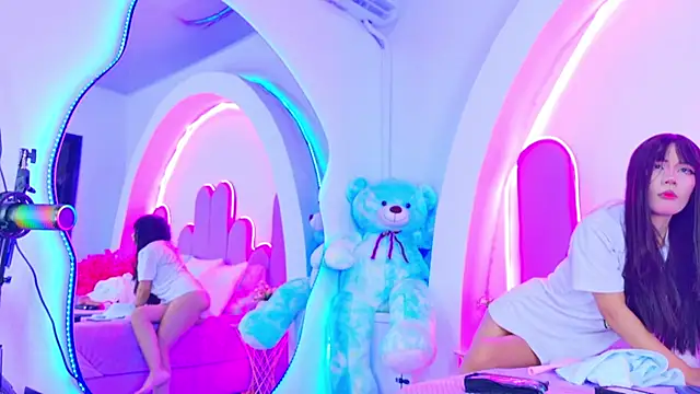 BunnySexyy18 online show from 04-13-26, 03:23