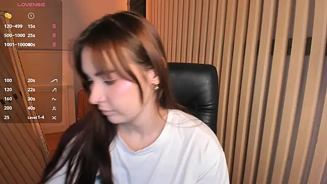 Snapshot of _cutie__angel_ chatting on 11-21-25, 09:30 cutie angel online show from 11-21-25, 09:30