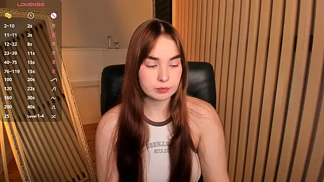 Snapshot of _cutie__angel_ chatting on 11-26-25, 08:37 cutie angel online show from 11-26-25, 08:37