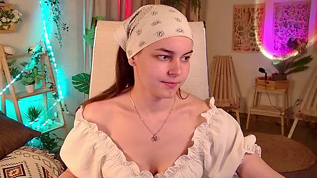 FrancescaCavaliere online show from 05-16-26, 09:17