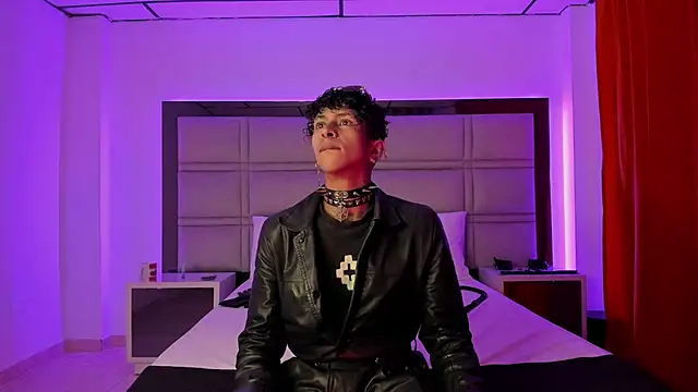 Maximo king25 online show from 11-12-25, 04:57