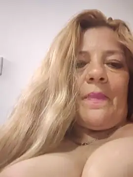 karlaanqui1 online show from 02-09-26, 10:25