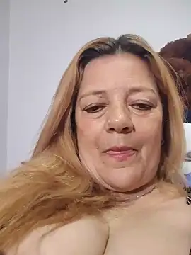 karlaanqui1 online show from 05-31-26, 10:44
