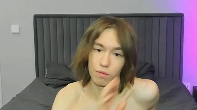 kr1sfemboy online show from 02-01-26, 07:18