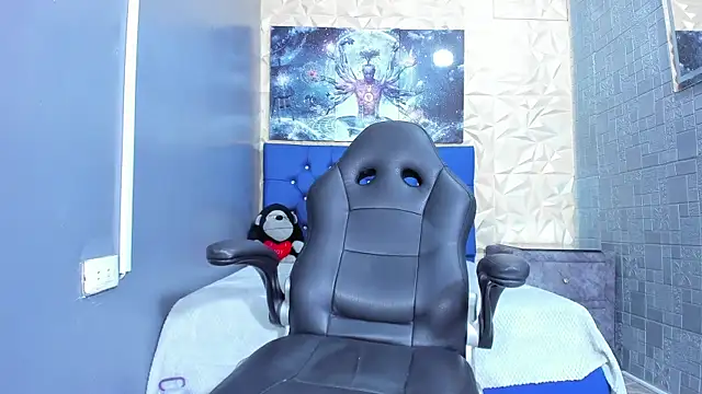 ElanGiraldo online show from 05-19-26, 11:22