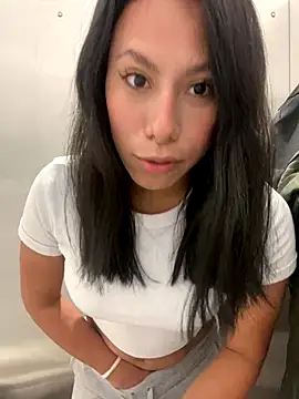 Katherinm online show from 11-19-25, 08:42