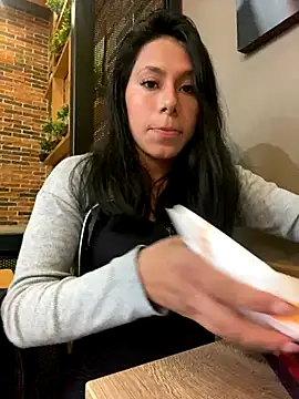 Katherinm online show from 11-29-25, 07:39