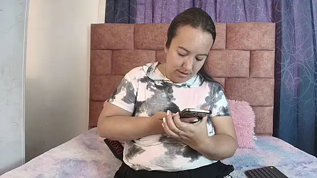 Sofi-Brown online show from 11-11-25, 11:54