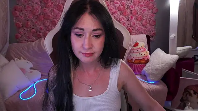 CarolinaaFoxyyy online show from 05-22-26, 06:35
