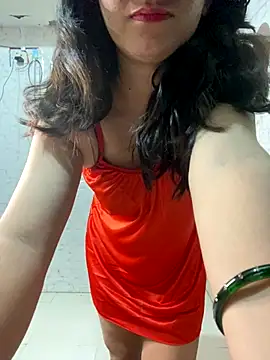 Red Queen 11 online show from 11-18-25, 06:01