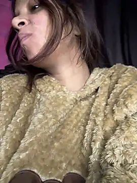 Snapshot of Your___Moonlight chatting on 01-18-26, 08:12 Your Moonlight online show from 01-18-26, 08:12